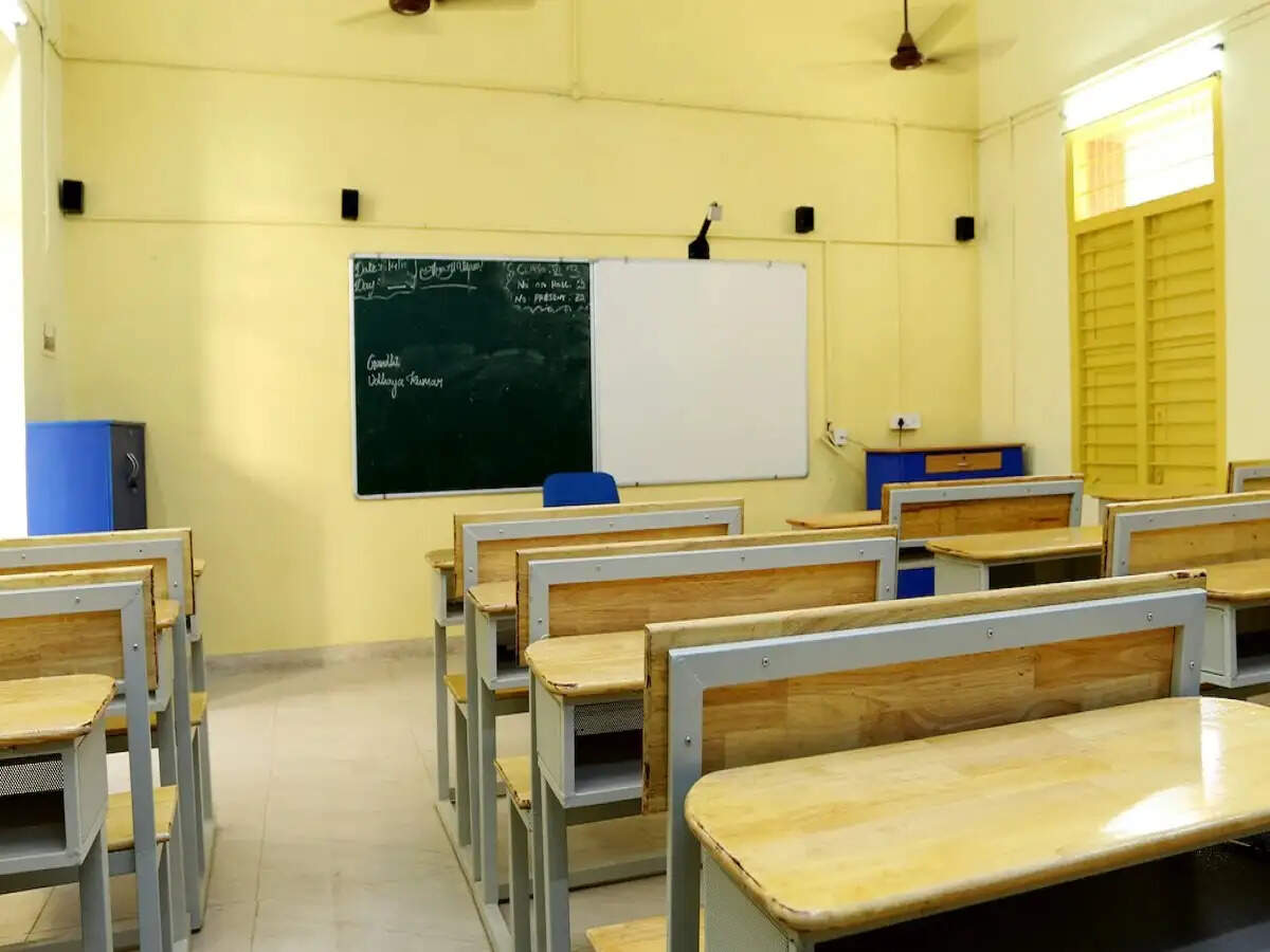 RPSC 2nd Grade Teacher Vacancy:&nbsp;RPSC ने राजस्थान शिक्षक भर्ती के 6500 पदों को बढ़ाकर किया 10000, ऐसे करें आवेदन