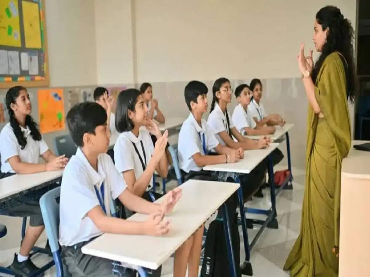 Education News-  दिल्ली में स्कूलों को&nbsp;15 जुलाई तक बनानी होगी फीस रेगुलेशन कमेटी, सरकार ने दिए आदेश