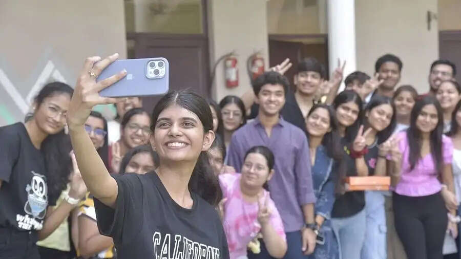 Result 2025-  TNDGE&nbsp;ने 10वीं परीक्षा 2025 का परिणाम जारी किया, ऐसे करें चेक